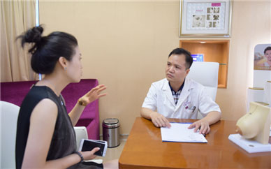 深圳美萊醫(yī)院隆胸術前溝通