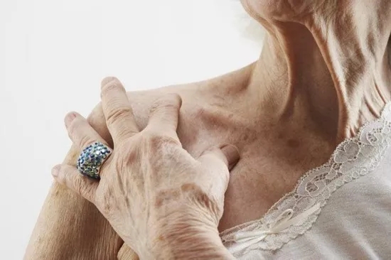 【嗨體】沈陽(yáng)美萊超值預(yù)售：拒絕讓頸紋暴露自己的年齡！