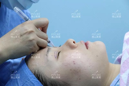 鄭秀晶一個(gè)回眸被轉(zhuǎn)發(fā)50000+次！