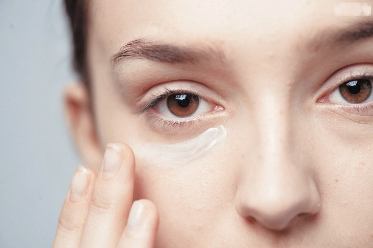 雙眼皮費(fèi)用多少？