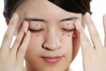 <a href='/qj/' target='_blank'><u>曲靖美萊</u></a>激光去眼袋手術(shù)多少錢