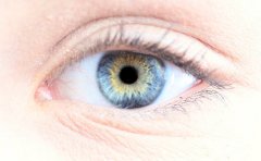 上眼皮下垂手術(shù)費(fèi)用是多少錢，附成都、重慶、西安價(jià)格表