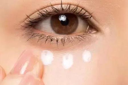 南京醫(yī)院去眼袋手術(shù)多少錢