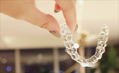 牙齒矯正醫(yī)院如何選擇，價格貴不貴